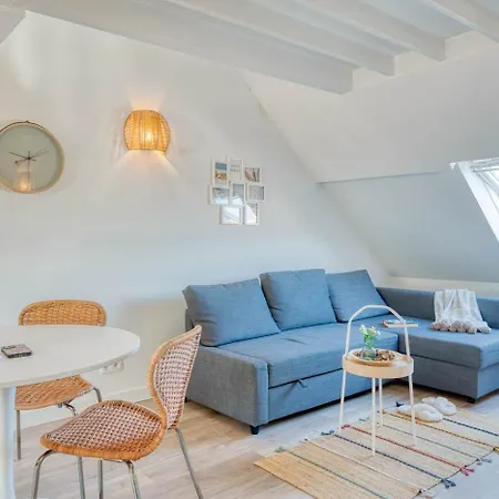 Apartamento Bright Duplex Close To The *